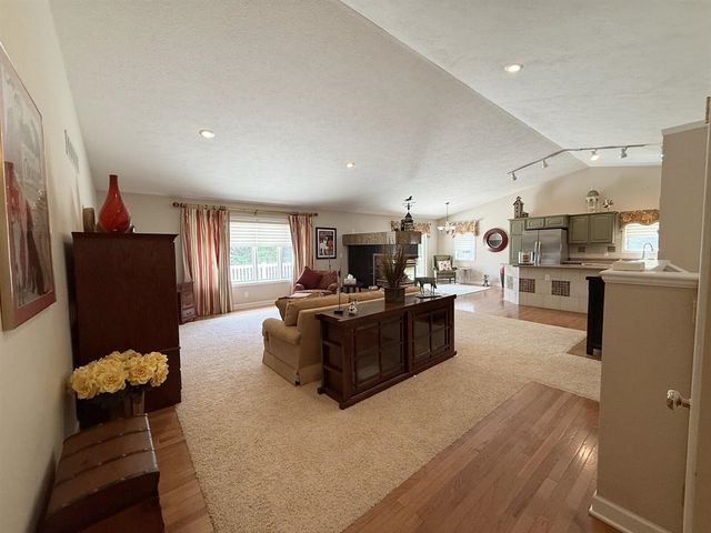 8980 Canyon Springs Court, Canadian Lakes, MI 49346