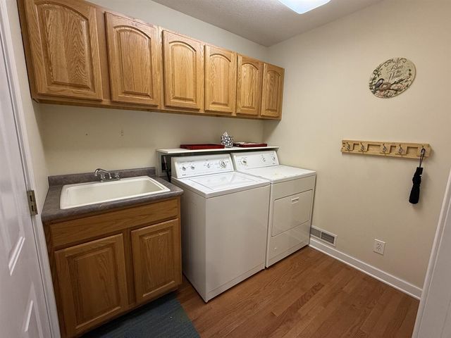 8980 Canyon Springs Court, Canadian Lakes, MI 49346