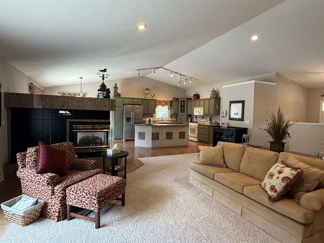 8980 Canyon Springs Court, Canadian Lakes, MI 49346
