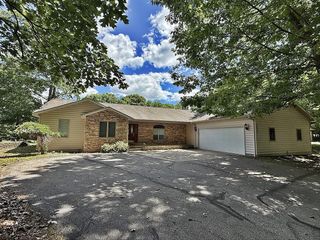 8980 Canyon Springs Court, Canadian Lakes, MI 49346
