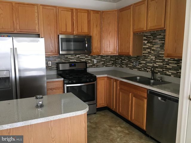 8376 FROSTWOOD DR, Laurel, MD 20724