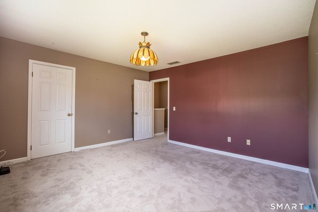37 Reed Court 37, Bloomfield, CT 06002