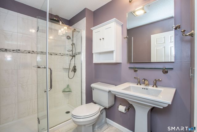 37 Reed Court 37, Bloomfield, CT 06002