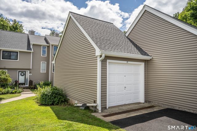 37 Reed Court 37, Bloomfield, CT 06002