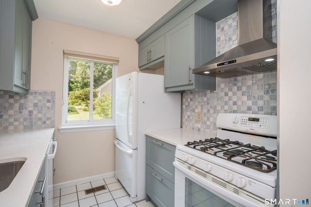 37 Reed Court 37, Bloomfield, CT 06002