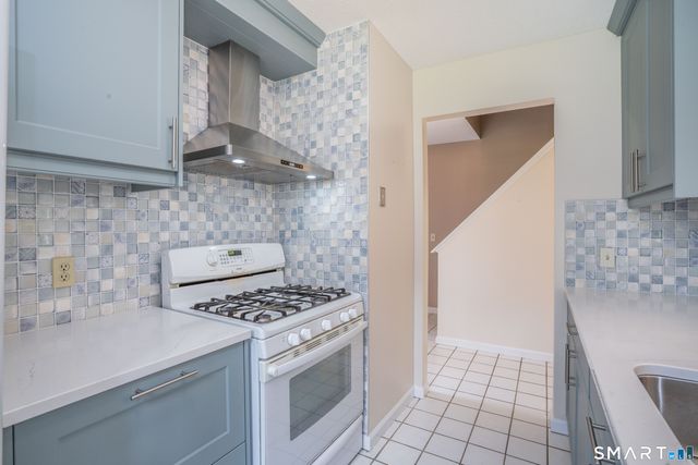 37 Reed Court 37, Bloomfield, CT 06002