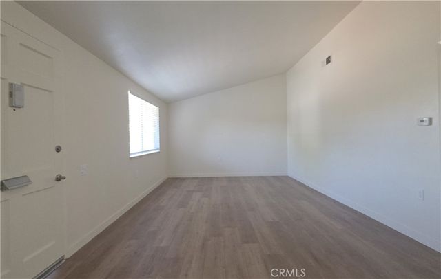 19364 Avenue Of The Oaks, Newhall, CA 91321