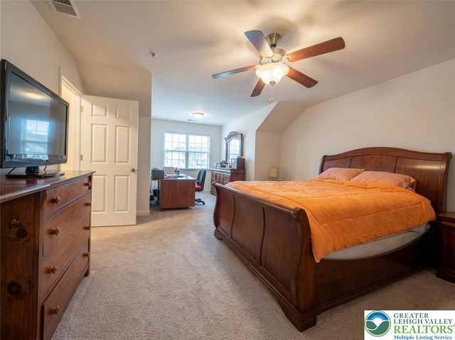 850 Fieldstone Trail 70, Forks Twp, PA 18040