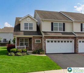 850 Fieldstone Trail 70, Forks Twp, PA 18040
