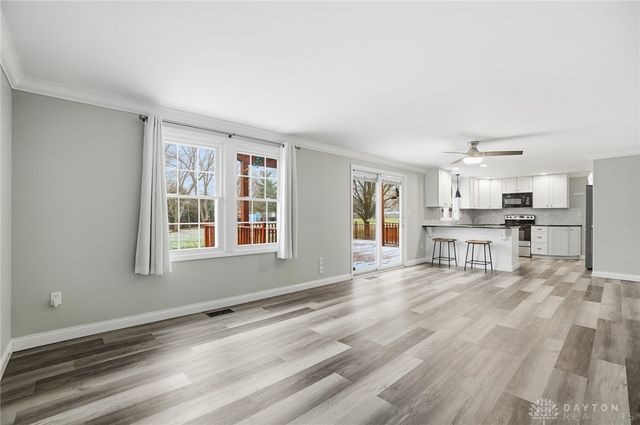 135 Concord Farm Road, Englewood, OH 45322