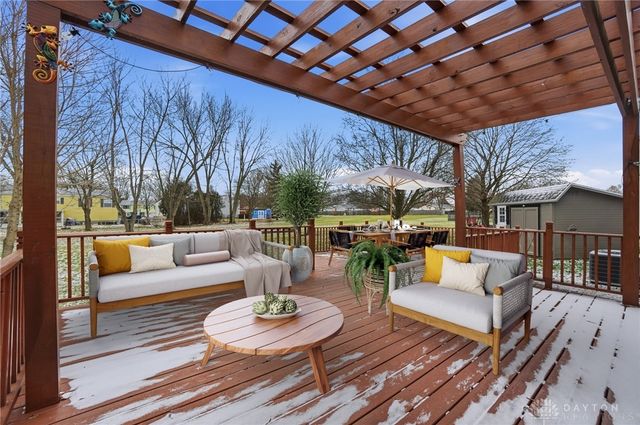 135 Concord Farm Road, Englewood, OH 45322