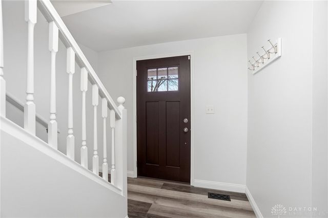 135 Concord Farm Road, Englewood, OH 45322