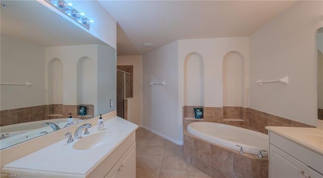 21560 Baccarat LOOP # 103, Estero, FL 33928