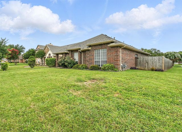 1630 Mockingbird Lane, Desoto, TX 75115