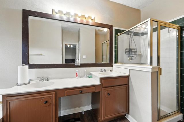 1630 Mockingbird Lane, Desoto, TX 75115