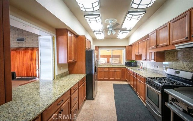 332 N Lyon Avenue 58, Hemet, CA 92543