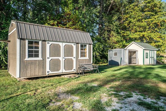 24919 County Rd 40 Road, Goshen, IN 46526