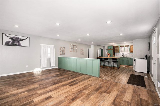 24919 County Rd 40 Road, Goshen, IN 46526