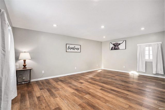 24919 County Rd 40 Road, Goshen, IN 46526