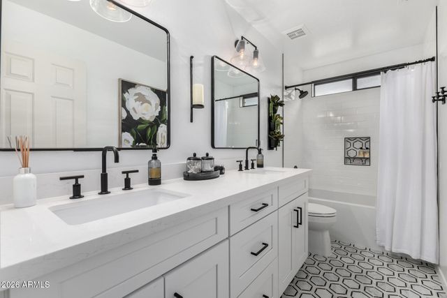 9639 E IMPALA Avenue, Mesa, AZ 85209