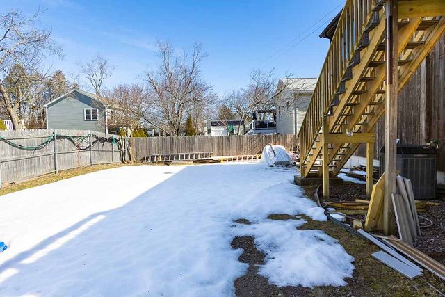 21 Chesterfield Avenue, Warwick, RI 02889