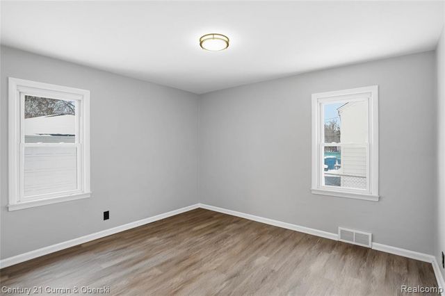 26332 Eton Avenue, Dearborn Heights, MI 48125