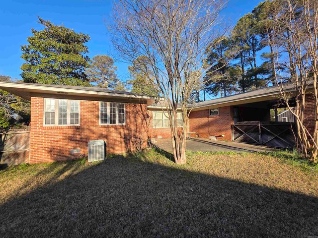 4501 S Cherry Street, Pine Bluff, AR 71603