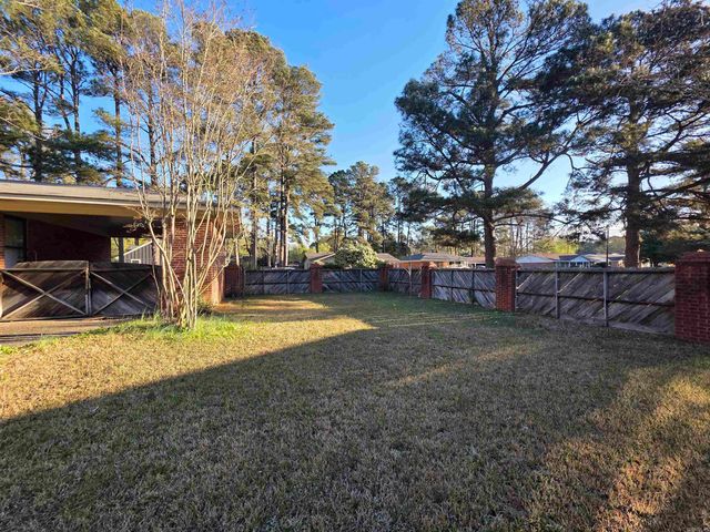 4501 S Cherry Street, Pine Bluff, AR 71603