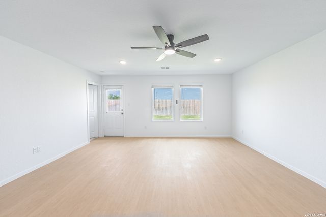2207 ALLISON CRK, Marion, TX 78124