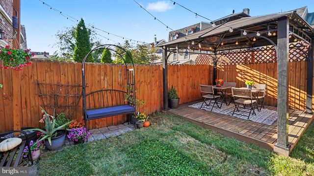 253 WALNUT ST, Phoenixville, PA 19460