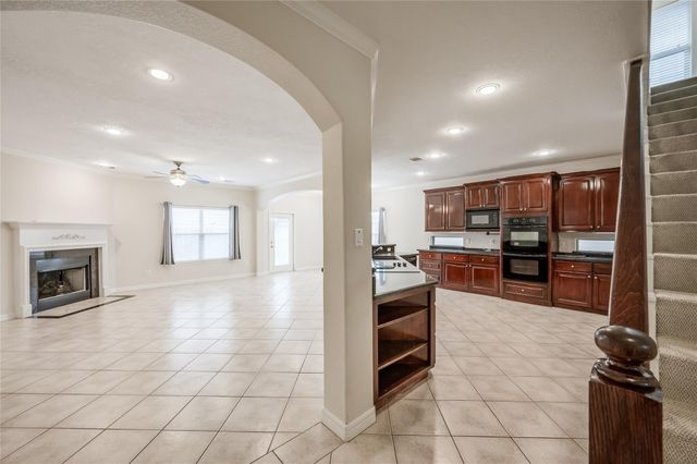 930 Lawrence Street, Houston, TX 77008