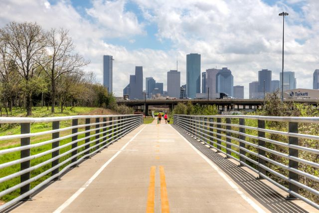 930 Lawrence Street, Houston, TX 77008