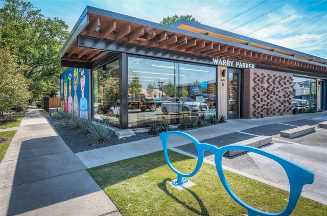 930 Lawrence Street, Houston, TX 77008