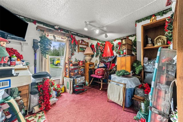 27716 E Entwhistle Rd E E, Buckley, WA 98321