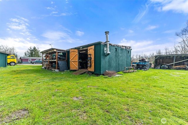 27716 E Entwhistle Rd E E, Buckley, WA 98321