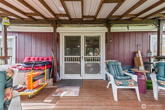 27716 E Entwhistle Rd E E, Buckley, WA 98321