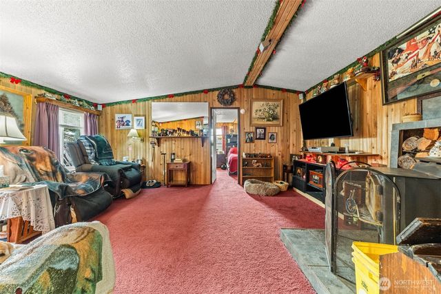 27716 E Entwhistle Rd E E, Buckley, WA 98321