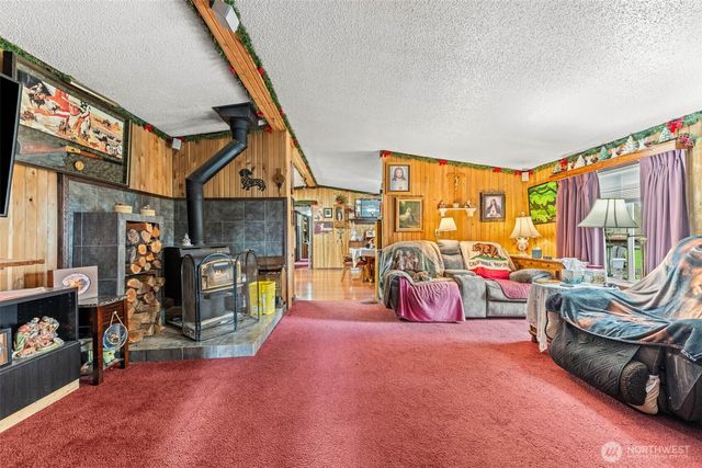 27716 E Entwhistle Rd E E, Buckley, WA 98321