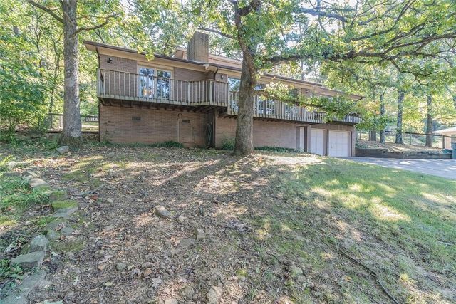 2454 Karyn Avenue, Fayetteville, AR 72703