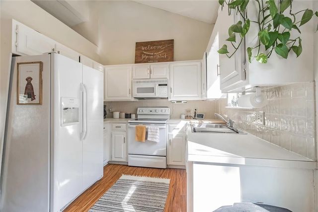 2454 Karyn Avenue, Fayetteville, AR 72703