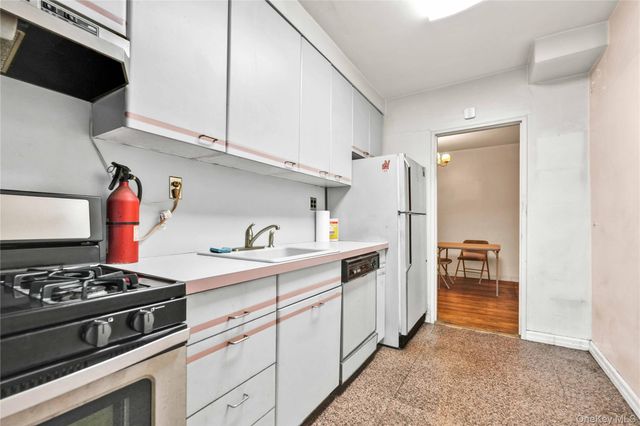 26-21 Union Street 2C, Flushing, NY 11354