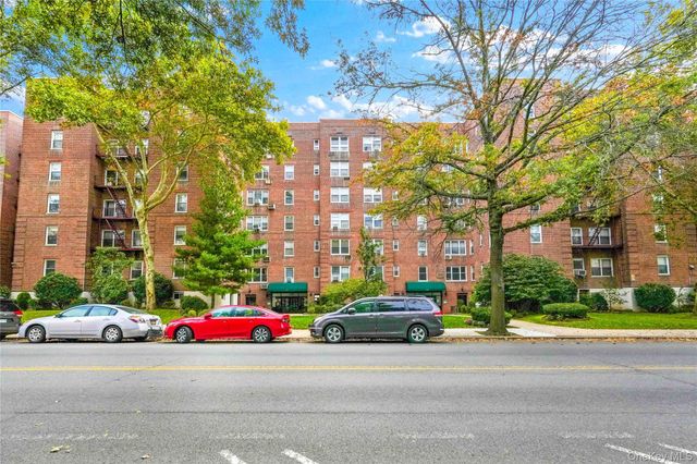 26-21 Union Street 2C, Flushing, NY 11354