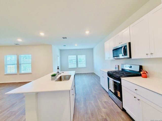 5040 PITCH MARK, San Antonio, TX 78261