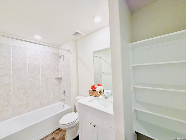 5040 PITCH MARK, San Antonio, TX 78261