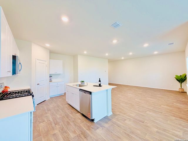 5040 PITCH MARK, San Antonio, TX 78261