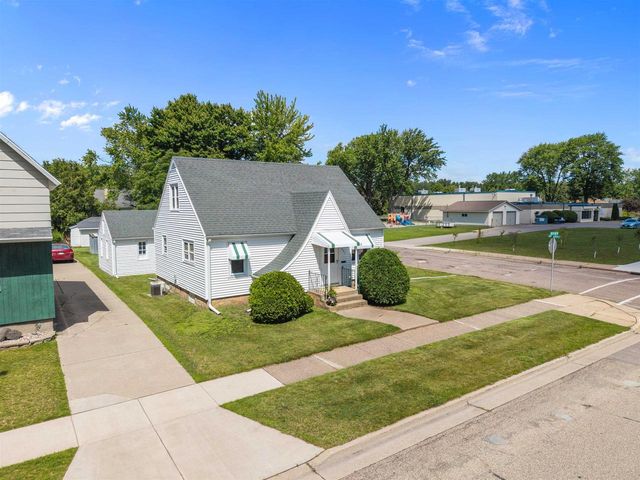 451 10TH AVENUE NORTH, Wisconsin Rapids, WI 54495