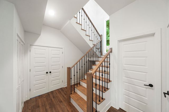 615 Harper Drive, Algonquin, IL 60102