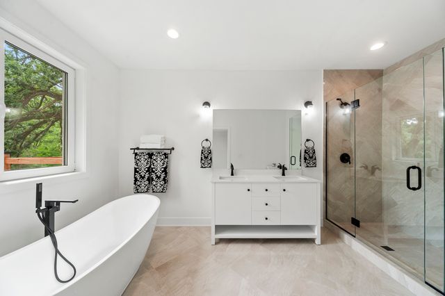 615 Harper Drive, Algonquin, IL 60102