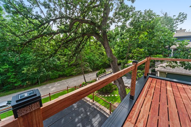 615 Harper Drive, Algonquin, IL 60102