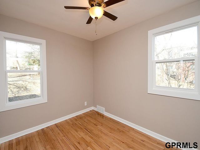 2812 N 51 Street, Omaha, NE 68104